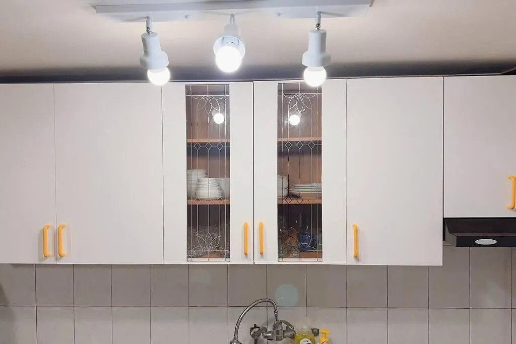 House9 , Room3, Queen Bed4 ,Elevator O , Hills X, Stairs X , 4Min From Subway And Bus Station,Exclusive Space Seoul