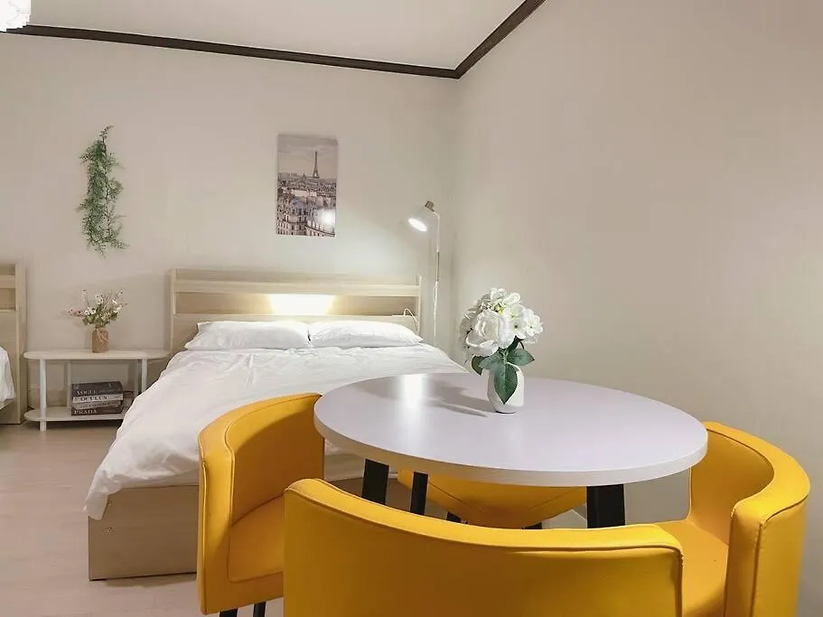 House9 , Room3, Queen Bed4 ,Elevator O , Hills X, Stairs X , 4Min From Subway And Bus Station,Exclusive Space Seoul 0*,