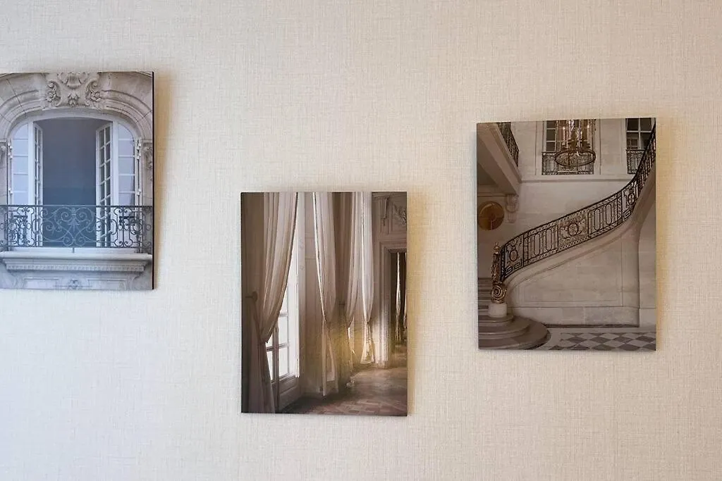 House9 , Room3, Queen Bed4 ,Elevator O , Hills X, Stairs X , 4Min From Subway And Bus Station,Exclusive Space Σεούλ