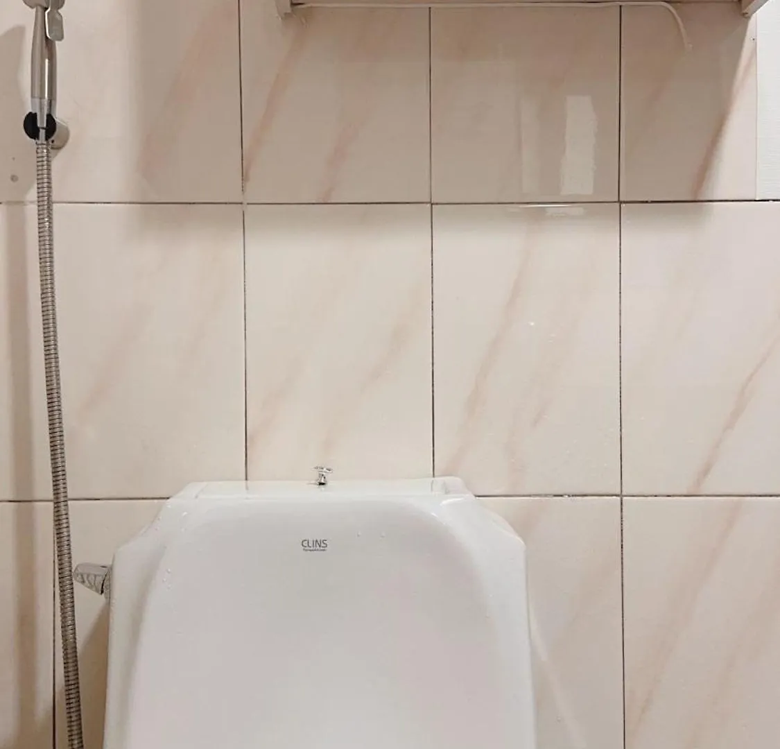 House9 , Room3, Queen Bed4 ,Elevator O , Hills X, Stairs X , 4Min From Subway And Bus Station,Exclusive Space Σεούλ Βίλα